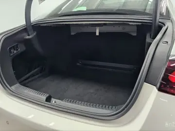2025 Mercedes-Benz E-Класс с пробегом 11 551 км