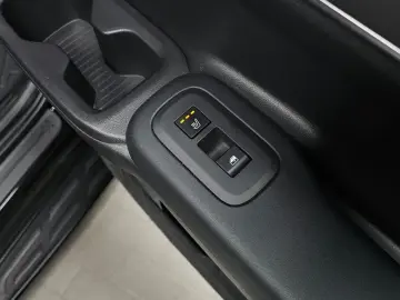 2025 Hyundai Santa Fe с пробегом 8 945 км
