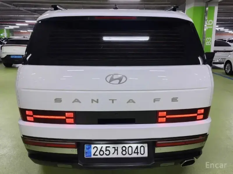 2025 Hyundai Santa Fe с пробегом 37 801 км