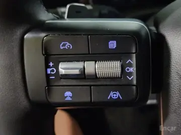 2025 Hyundai Santa Fe с пробегом 37 801 км