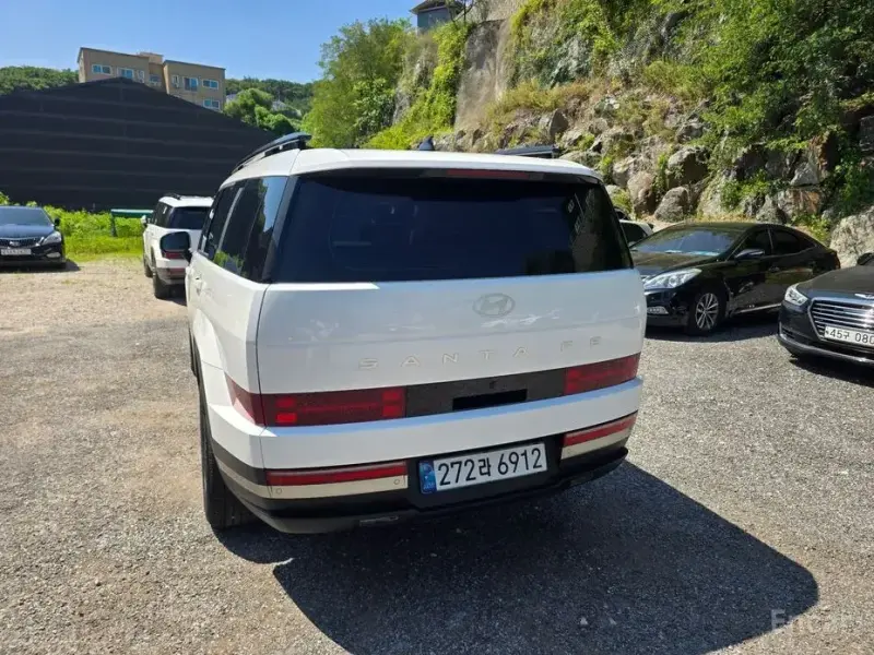 2024 Hyundai Santa Fe с пробегом 20 559 км