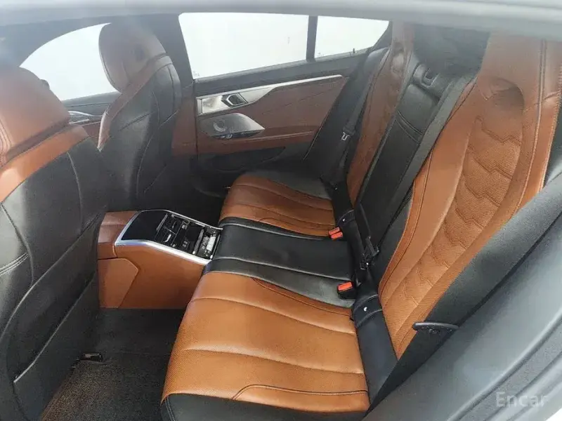 2023 BMW 8 серии с пробегом 37 377 км