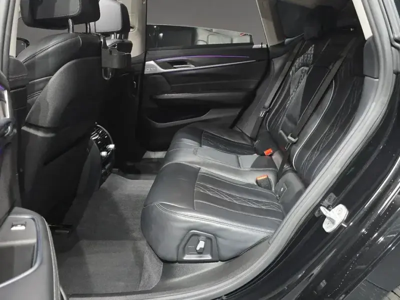 2021 BMW 6 серии с пробегом 92 947 км