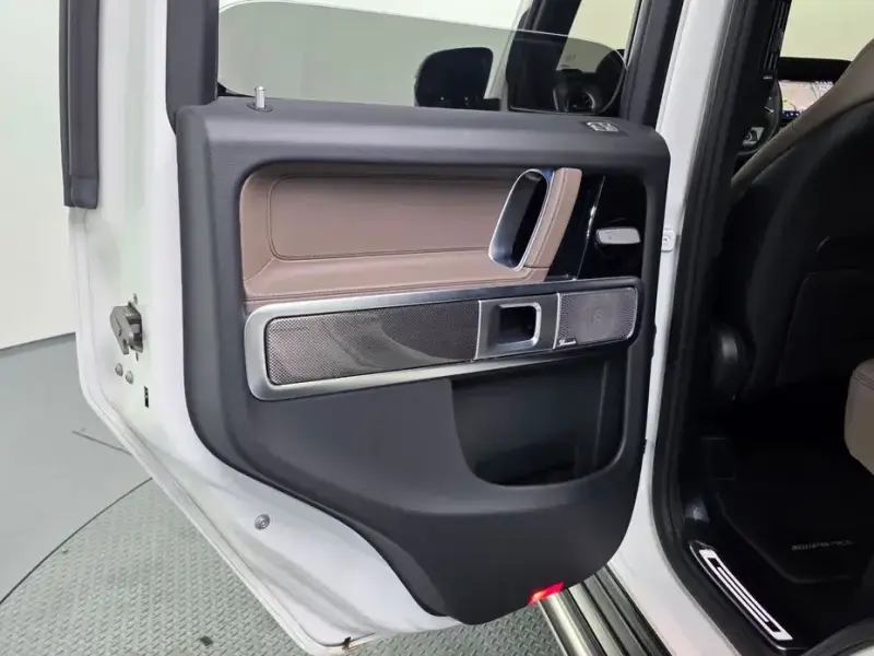 2025 Mercedes-Benz G-Класс с пробегом 26 096 км