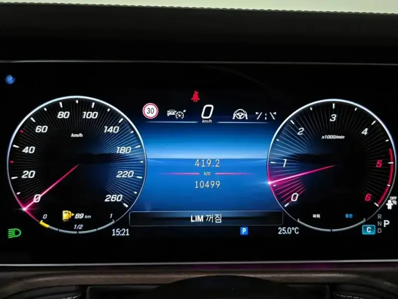 2025 Mercedes-Benz G-Класс с пробегом 10 499 км