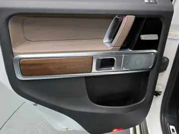 2025 Mercedes-Benz G-Класс с пробегом 10 499 км