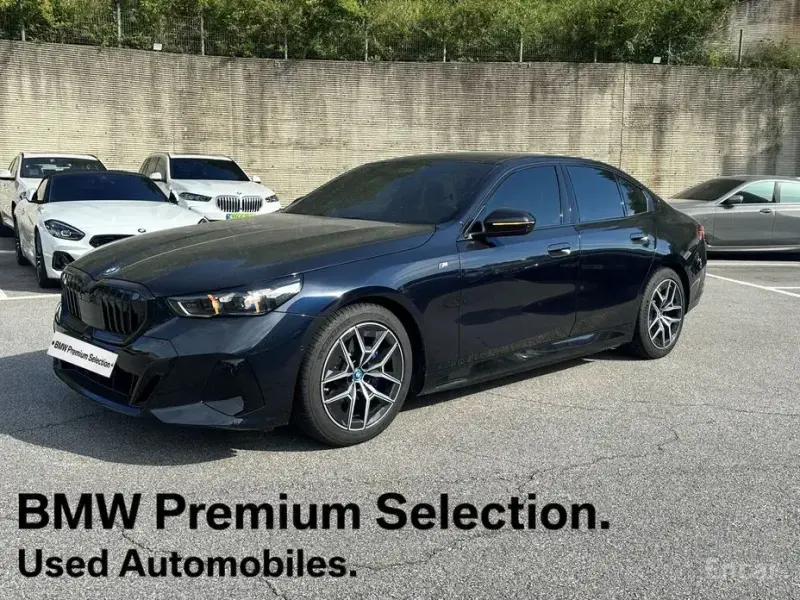 2025 BMW i5 с пробегом 13 170 км