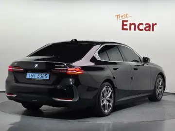 2025 BMW i5 с пробегом 22 937 км