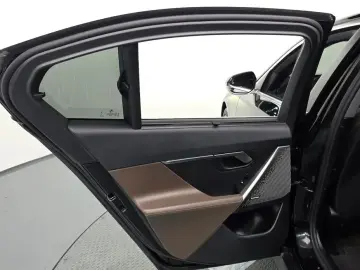 2025 BMW i5 с пробегом 22 937 км