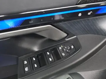 2025 BMW i5 с пробегом 22 937 км
