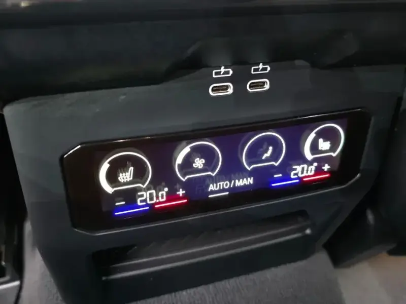 2025 BMW i5 с пробегом 22 937 км