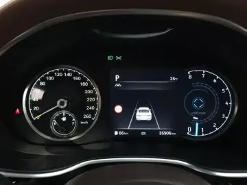 2023 Genesis G80 с пробегом 35 906 км