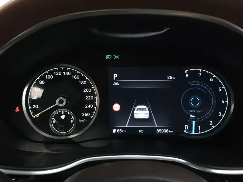 2023 Genesis G80 с пробегом 35 906 км