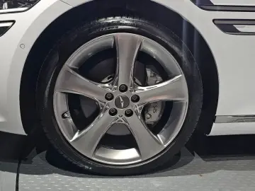 2023 Genesis G80 с пробегом 27 492 км