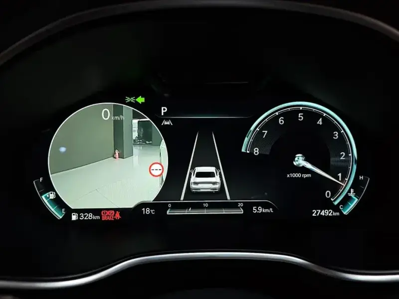 2023 Genesis G80 с пробегом 27 492 км