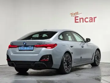 2025 BMW i4 с пробегом 4 801 км