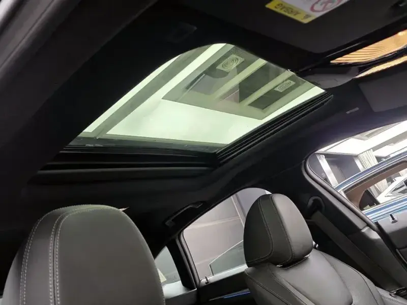 2025 BMW i4 с пробегом 4 801 км