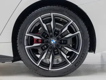 2025 BMW i4 с пробегом 4 250 км