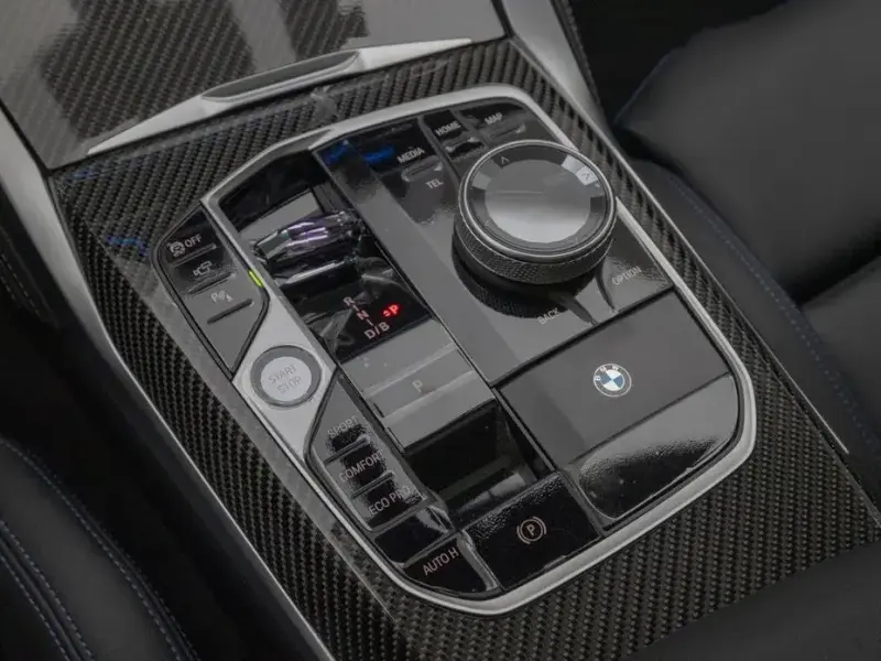 2025 BMW i4 с пробегом 4 250 км