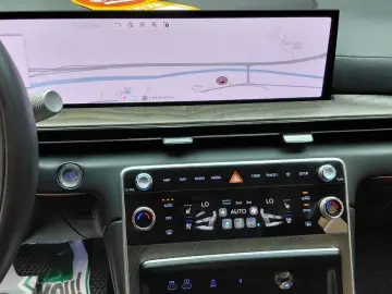 2023 Genesis GV80 с пробегом 65 089 км