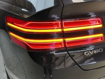 2023 Genesis GV80 с пробегом 65 089 км