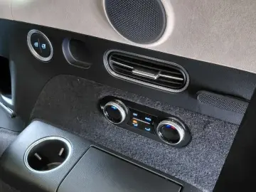 2023 Genesis GV80 с пробегом 65 089 км
