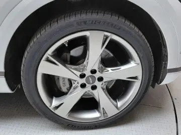 2023 Genesis GV80 с пробегом 23 081 км
