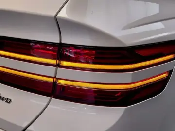 2023 Genesis GV80 с пробегом 23 081 км