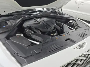 2023 Genesis GV80 с пробегом 41 177 км