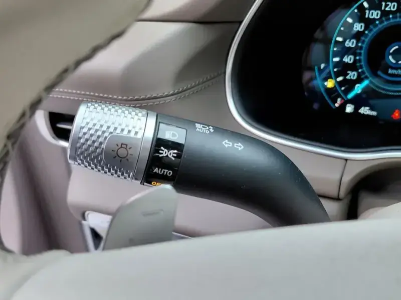 2023 Genesis GV80 с пробегом 23 081 км