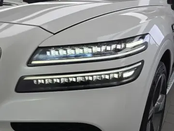 2023 Genesis GV80 с пробегом 41 177 км