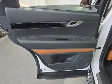 2023 Genesis GV80 с пробегом 41 177 км