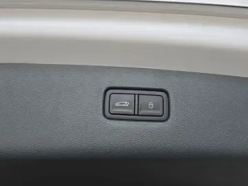 2023 Genesis GV80 с пробегом 41 177 км