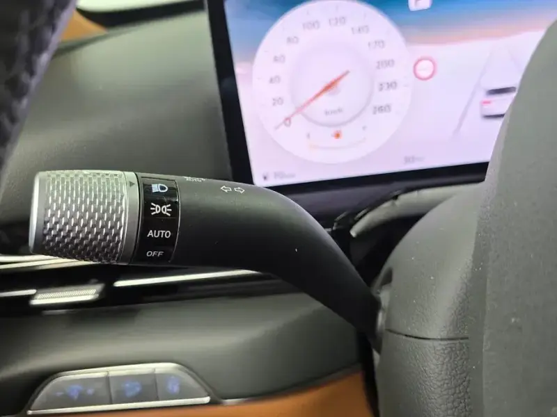 2023 Genesis GV80 с пробегом 41 177 км