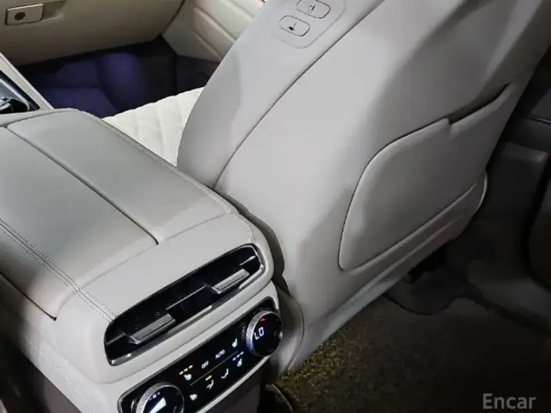 2023 Genesis GV80 с пробегом 47 600 км
