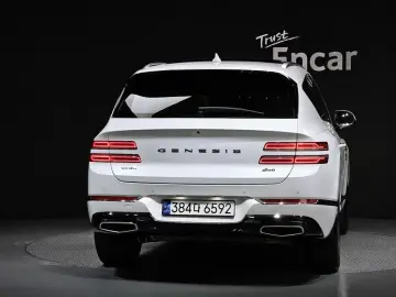 2023 Genesis GV80 с пробегом 16 814 км