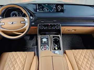 2023 Genesis GV80 с пробегом 44 016 км