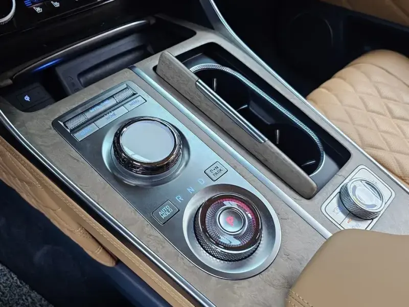 2023 Genesis GV80 с пробегом 44 016 км