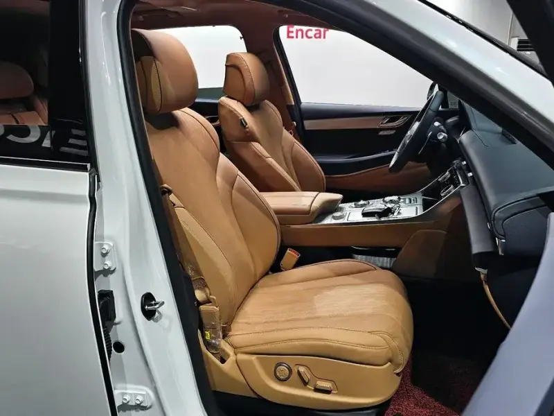 2023 Genesis GV80 с пробегом 16 814 км