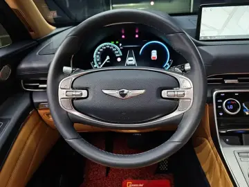 2023 Genesis GV80 с пробегом 16 814 км
