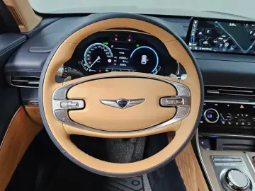 2023 Genesis GV80 с пробегом 44 016 км