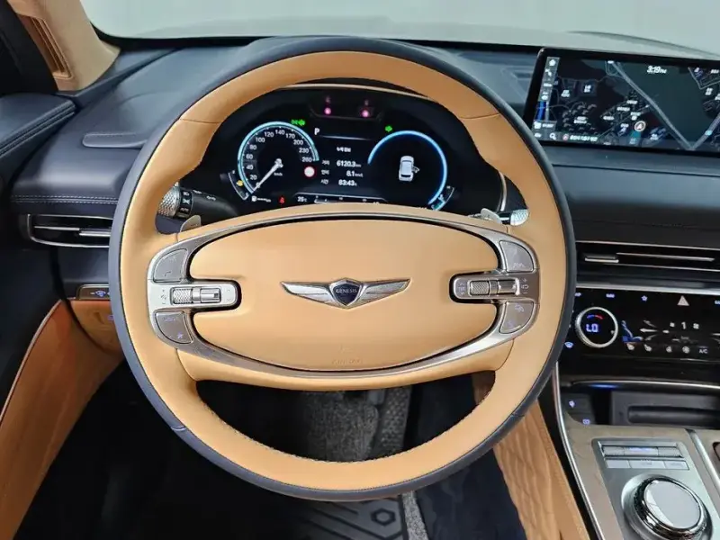 2023 Genesis GV80 с пробегом 44 016 км