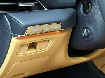 2023 Genesis GV80 с пробегом 16 814 км