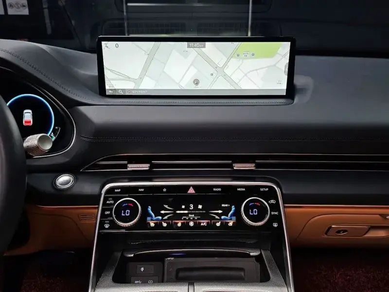 2023 Genesis GV80 с пробегом 16 814 км