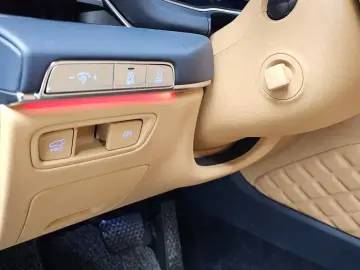 2023 Genesis GV80 с пробегом 44 016 км