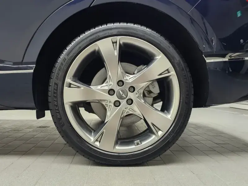 2023 Genesis GV80 с пробегом 44 016 км