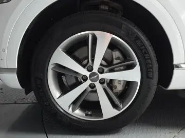 2023 Genesis GV80 с пробегом 86 626 км