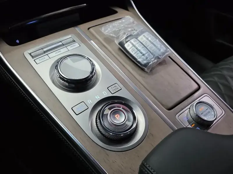 2023 Genesis GV80 с пробегом 86 626 км
