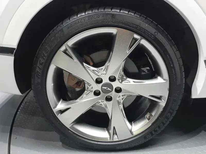 2023 Genesis GV80 с пробегом 32 186 км