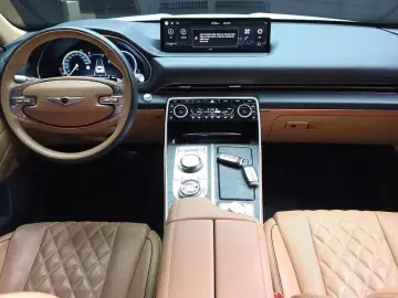 2023 Genesis GV80 с пробегом 32 186 км